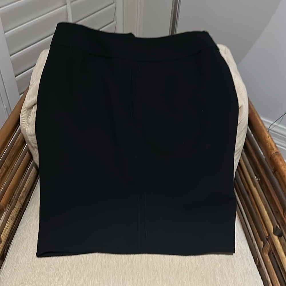 Very nice Valentino skirt.  Made in Italy.  100% Wool!